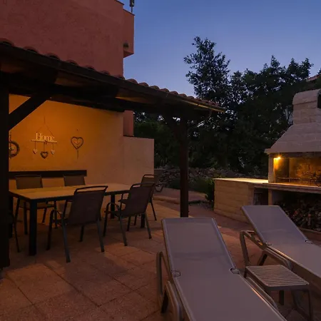 Cozy In Mudri Dolac With Kitchen *