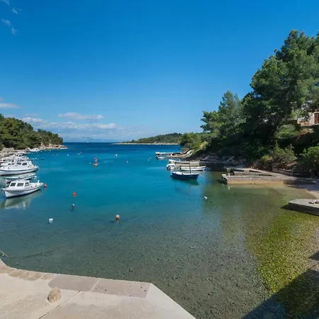 Cozy In Vrbanj With Sauna Vikendica