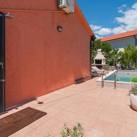 Cozy In Vrbanj With Sauna Casa vacanze *